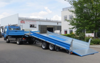 Tandem-Dreiseiten-Absenkkipper