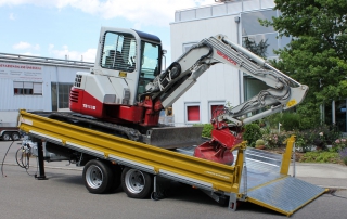 Tandem-Dreiseiten-Absenkkipper