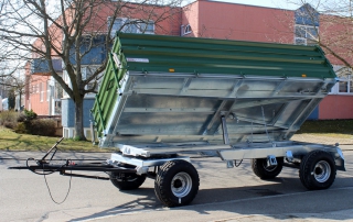 Agraranhänger, Zweiachs-Dreiseitenkipper