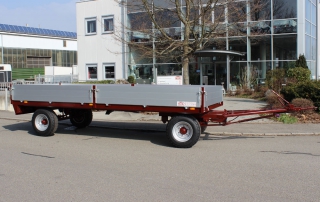 Agraranhänger, Zweiachs-Pritschenanhänger