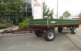 Agraranhänger, Zweiachs-Pritschenanhänger