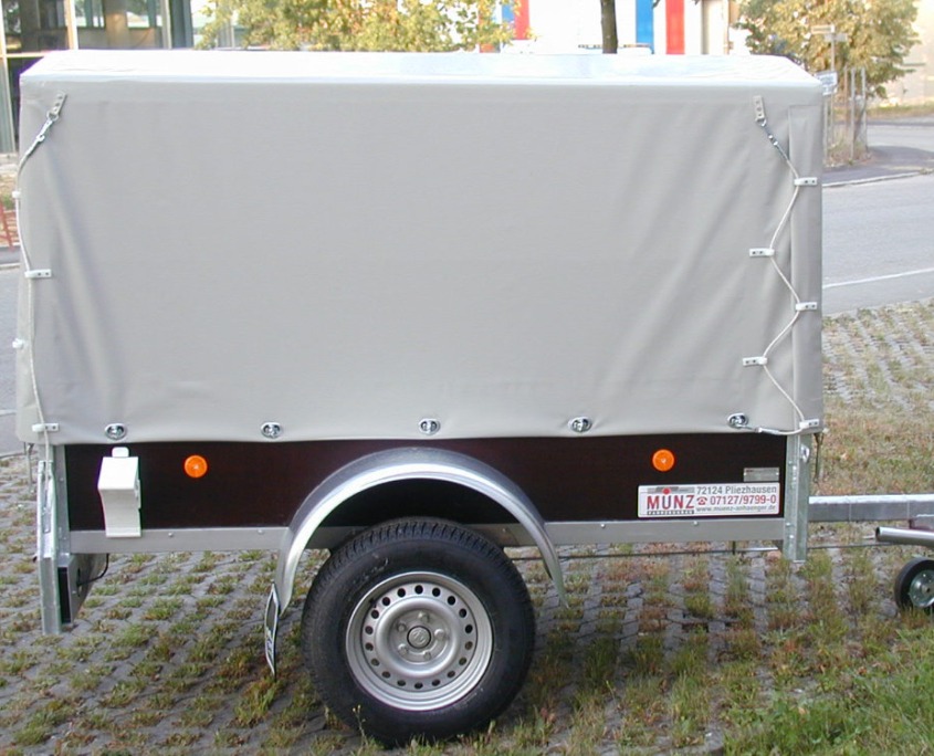 Gestell mit Plane